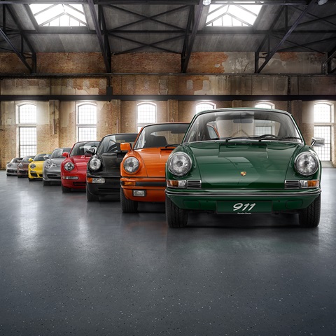 Line-up of all the Porsche 911 cars