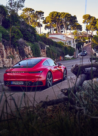 Red 911 passes through southern villages